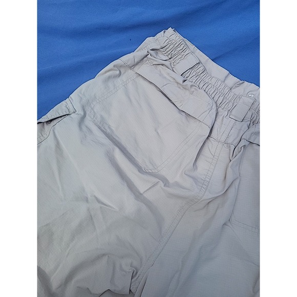 REEL LEGENDS Men's Size Large Beige Nylon Performance Shorts Cargo Fishing - Picture 12 of 12